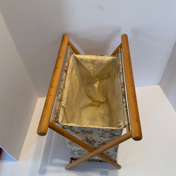 Vintage Folding Basket Knitting Yarn Caddy, Wood Frame With Fabric, Floral Azar - Picture 10 of 13